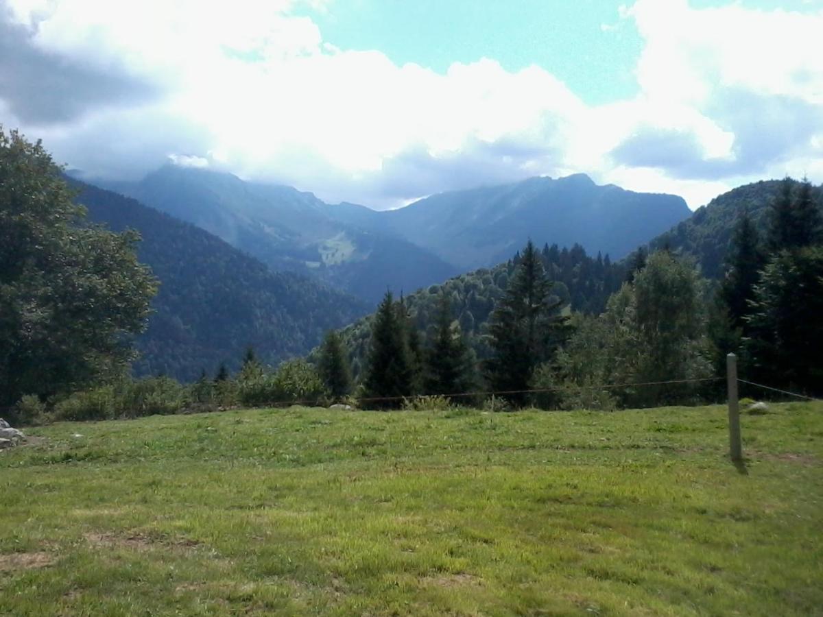 Chambres D'Hotes Des Bauges Route 26 57 La Motte-en-Beauges ภายนอก รูปภาพ